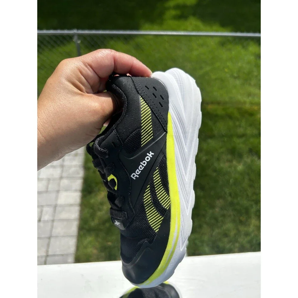 Reebok Boys Running Shoes Black Neon Yellow Size 1K